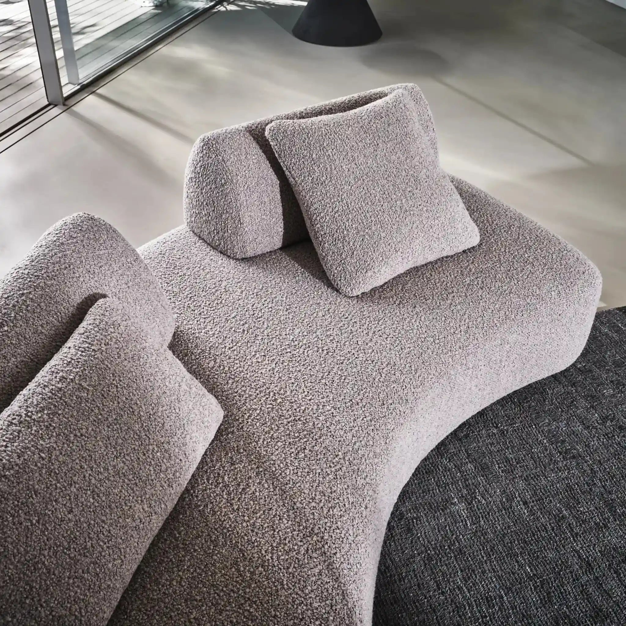 KAMARI ISLAND Modular Sofa - Twils | Milola