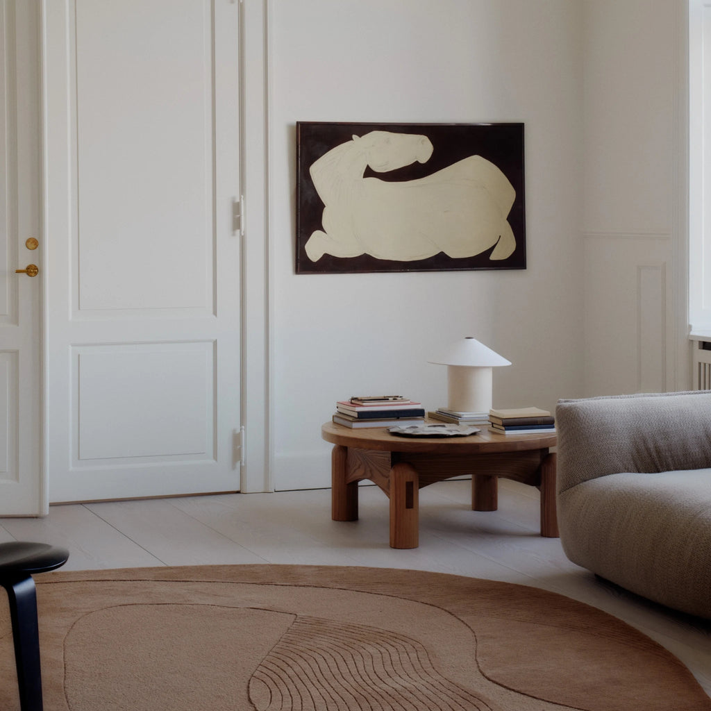 KINDLE POETRY Wool Rug – Organic Shape in Amber - Linie Design | Milola