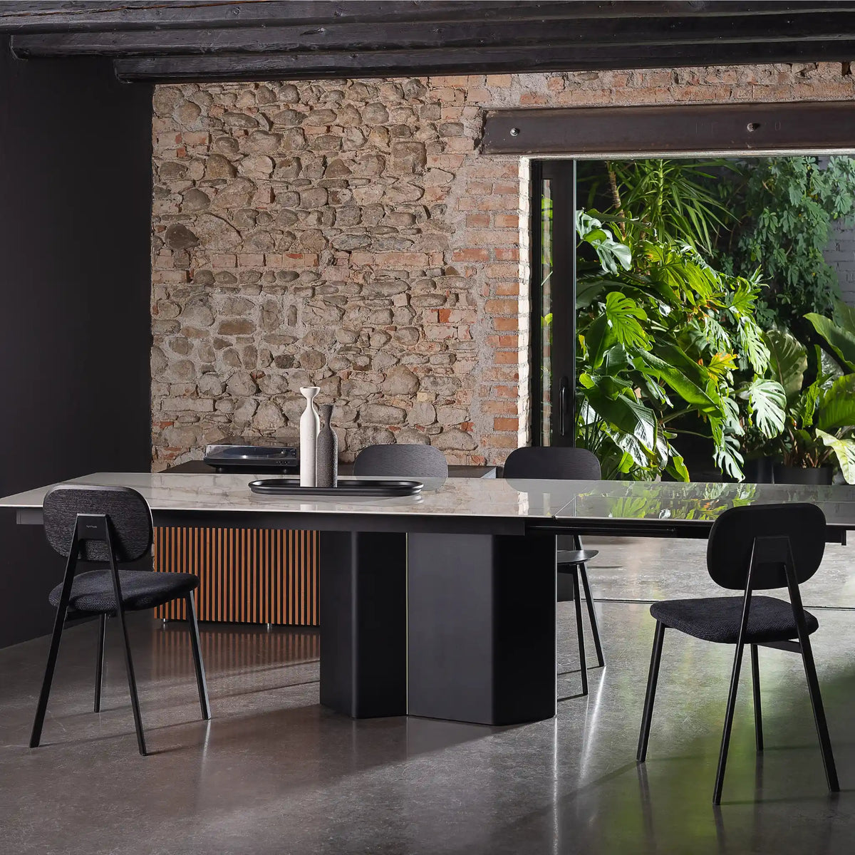 METRA Rectangular Extendable Dining Table (Butterfly Mechanism) - Pointhouse | Milola