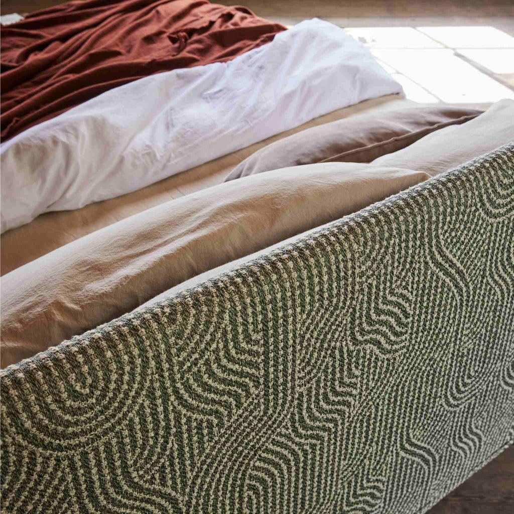 JACK-E - Wooden Bed - Modern Design - Bolzan | Milola 